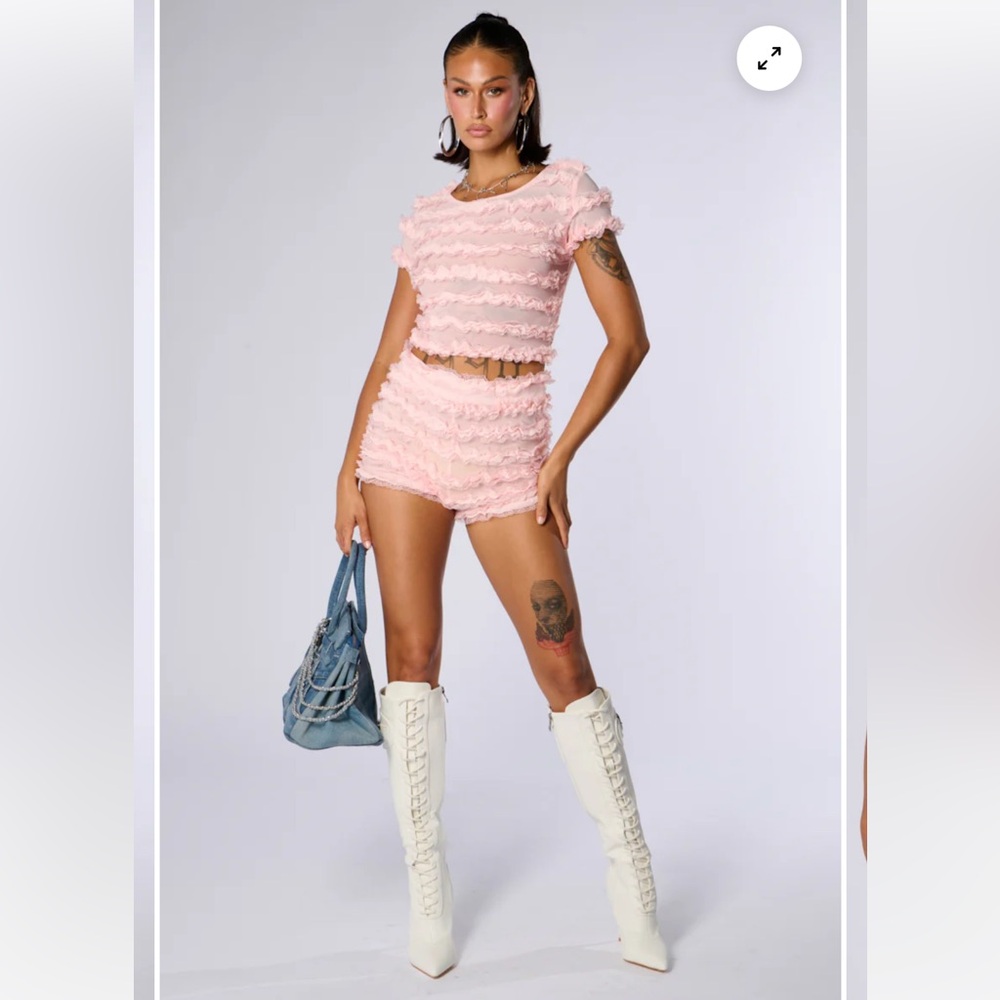 AKIRA Pink Ruffle Matching Set